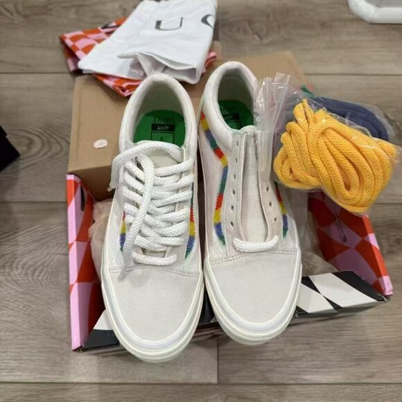 NIB Authentic Gucci x Vans Vault Suede OG Old Skool Rainbow Sneaker Trainer - Picture 2 of 9
